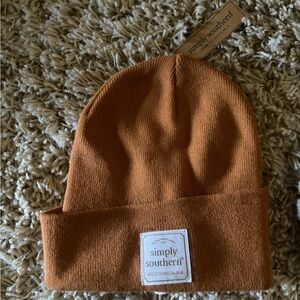 NWT simply southern beanie
